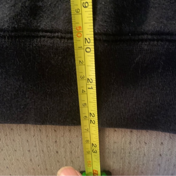 Dalhousie University crested hoodie. Medium. - Picture 5 of 5